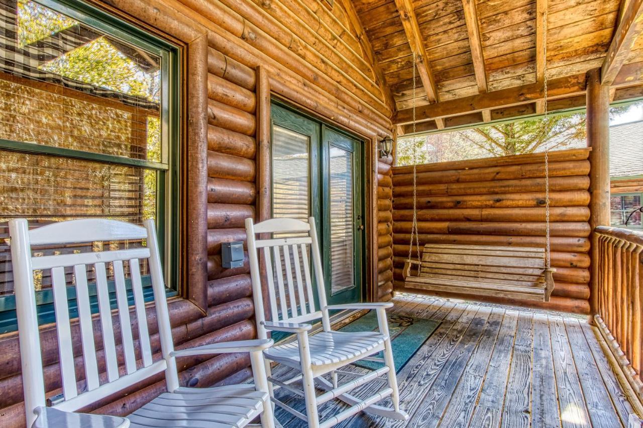 Dog Friendly, Romantic Mtn Getaway Hot Tub Pool Gatlinburg Esterno foto